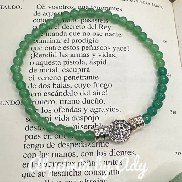 Saint Benedict 4mm dainty Green Aventurine beaded bracelet/fall vibes colorful - Picture 1 of 5